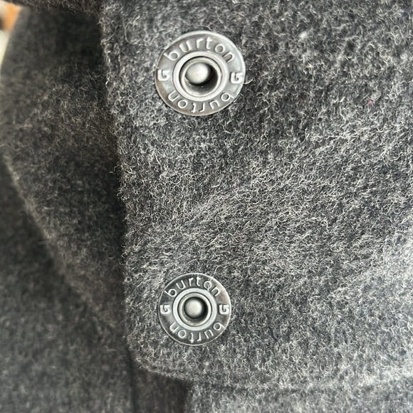 EUC Burton jacket - Picture 5 of 17